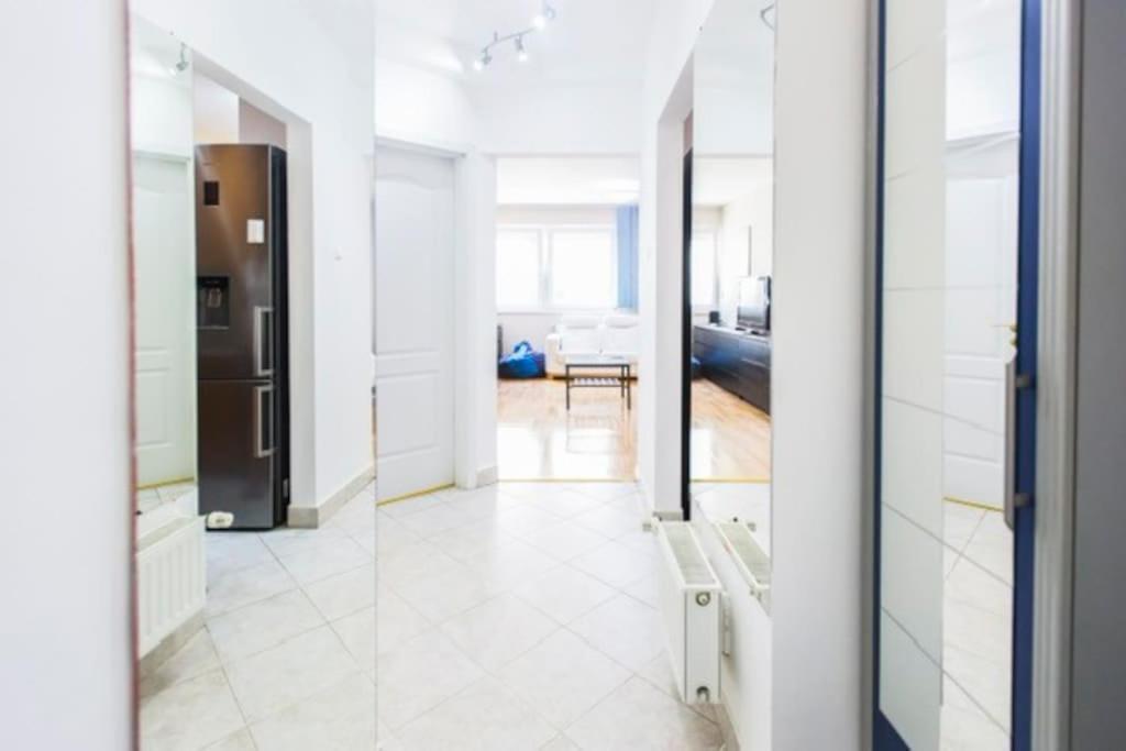 Super Modern At Gozsdu Passage Apartment